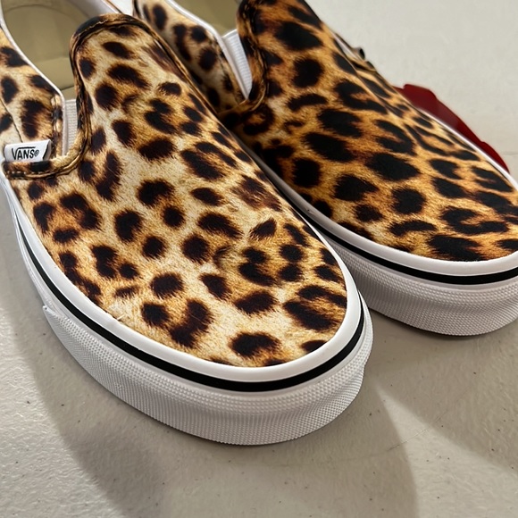 VANS | Classic Slip On Shoes (leopard black/true white) - Picture 3 of 6